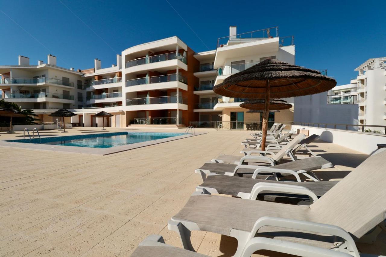 Olhos De Agua 1Br With Pool, Ac And Free Parking Apartment Albufeira Ngoại thất bức ảnh